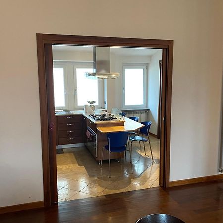 Myroom Guest House Bergamo Bagian luar foto