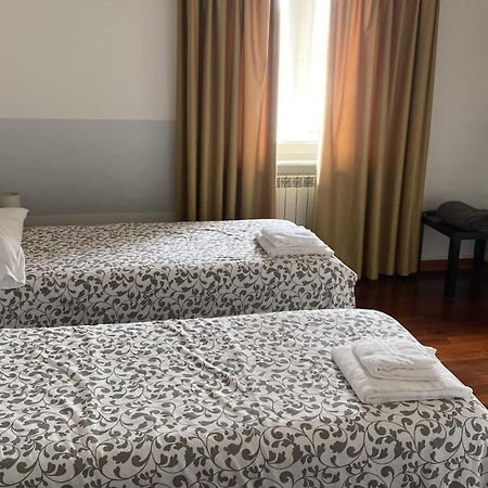 Myroom Guest House Bergamo Bagian luar foto