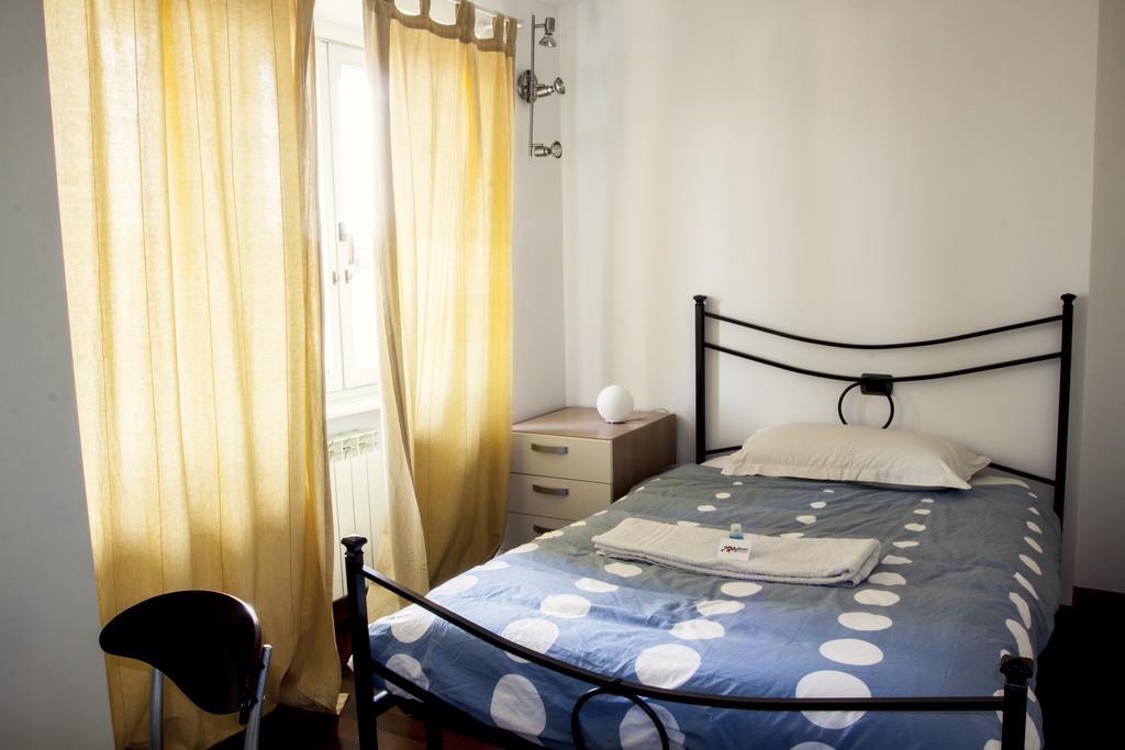 Myroom Guest House Bergamo Bagian luar foto