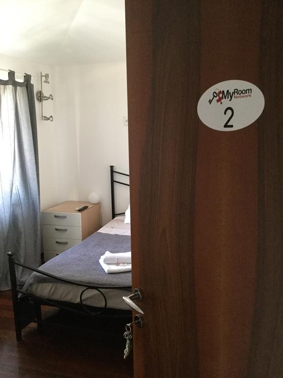 Myroom Guest House Bergamo Bagian luar foto